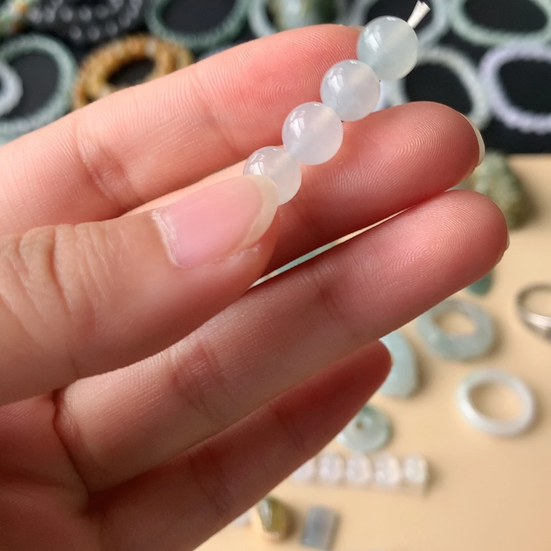 翡翠未镶嵌颈饰珠子