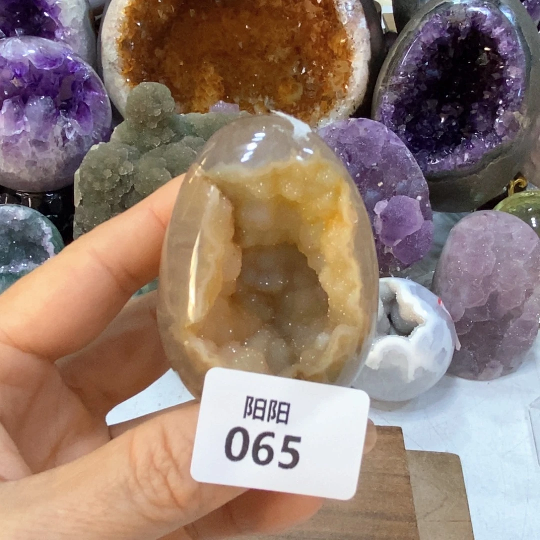 水晶未镶嵌大型摆件（非配饰）