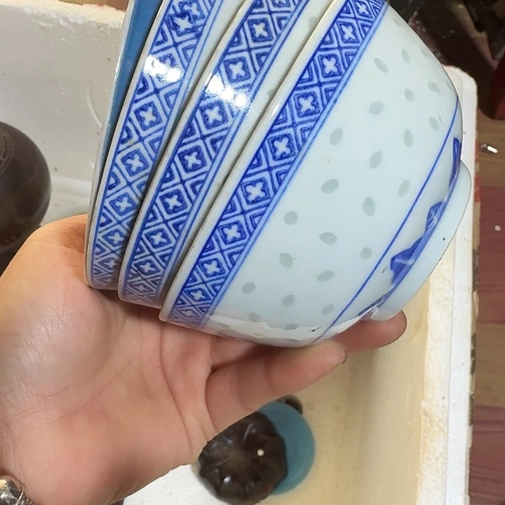 一***生扇子fndndjdhdhffhfhdhd