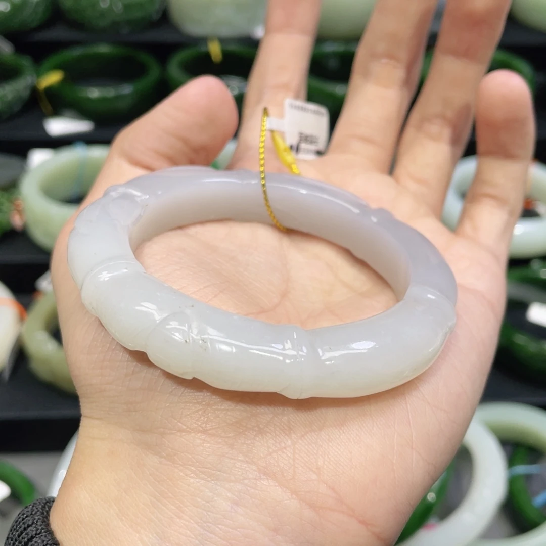 未镶嵌手镯和田玉61