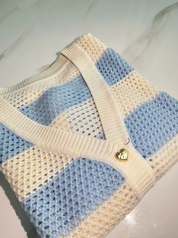 条纹针织衫女春季新款小香风镂空慵懒风毛衣开衫9575