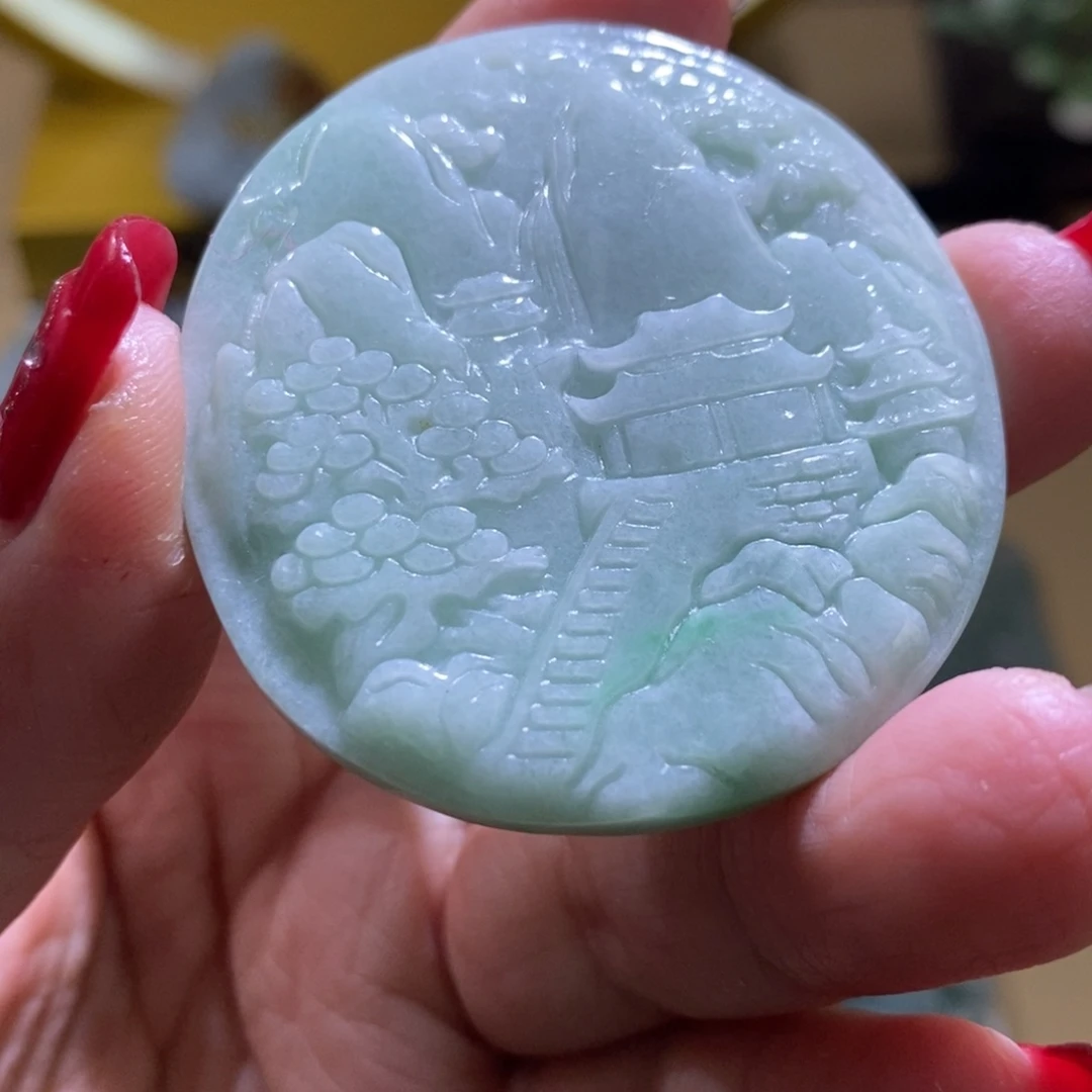 【闪购商品】翡翠颈饰未镶嵌山水