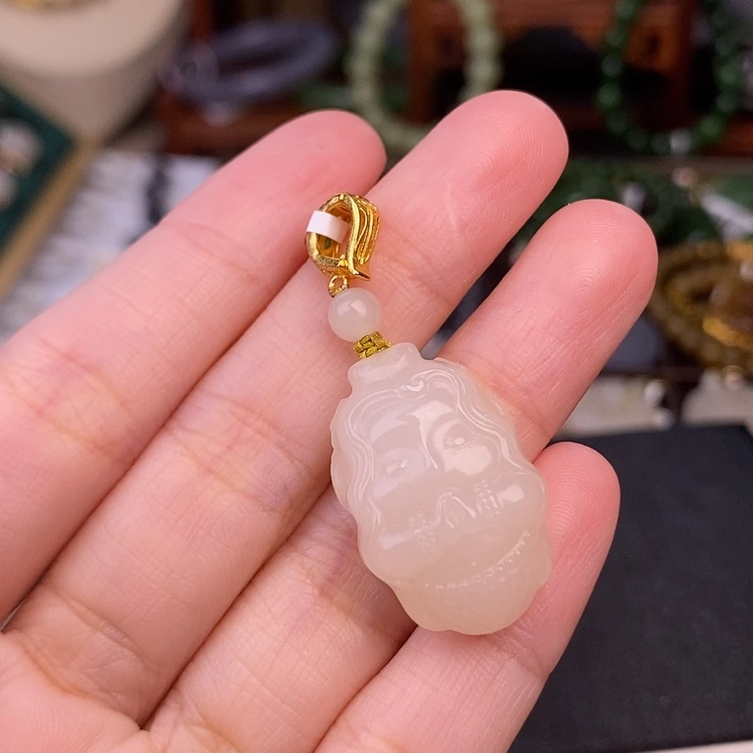 和田玉熟藕粉吊坠浓色老料清货价美人鱼未镶嵌