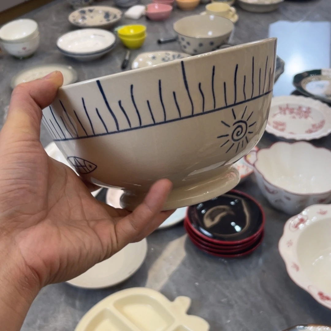 陶瓷微瑕餐具介意勿拍，满18飞！