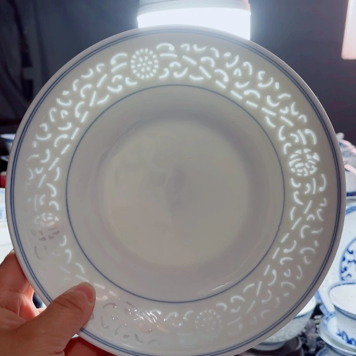 青花玲珑8寸窝盘满雕双福双线