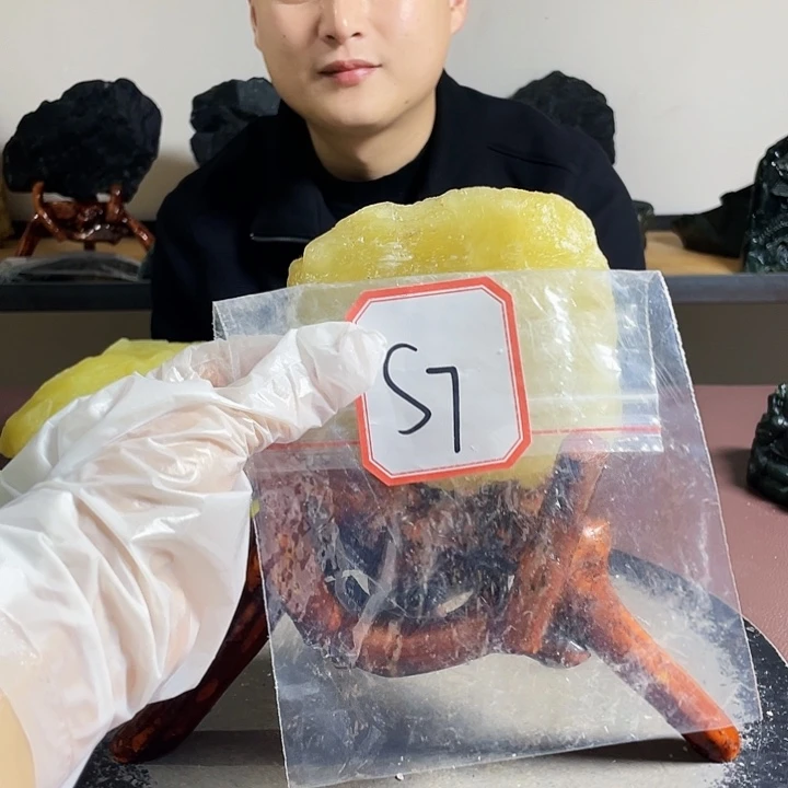 蛇纹石玉未镶嵌纯天然岫玉