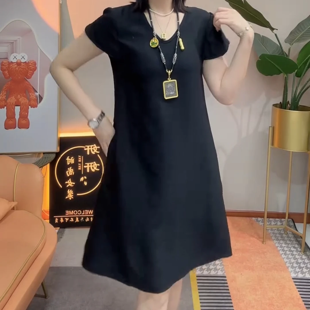 夏季新款法式V领短袖泡泡袖休闲显瘦轻奢设计感女士短裙