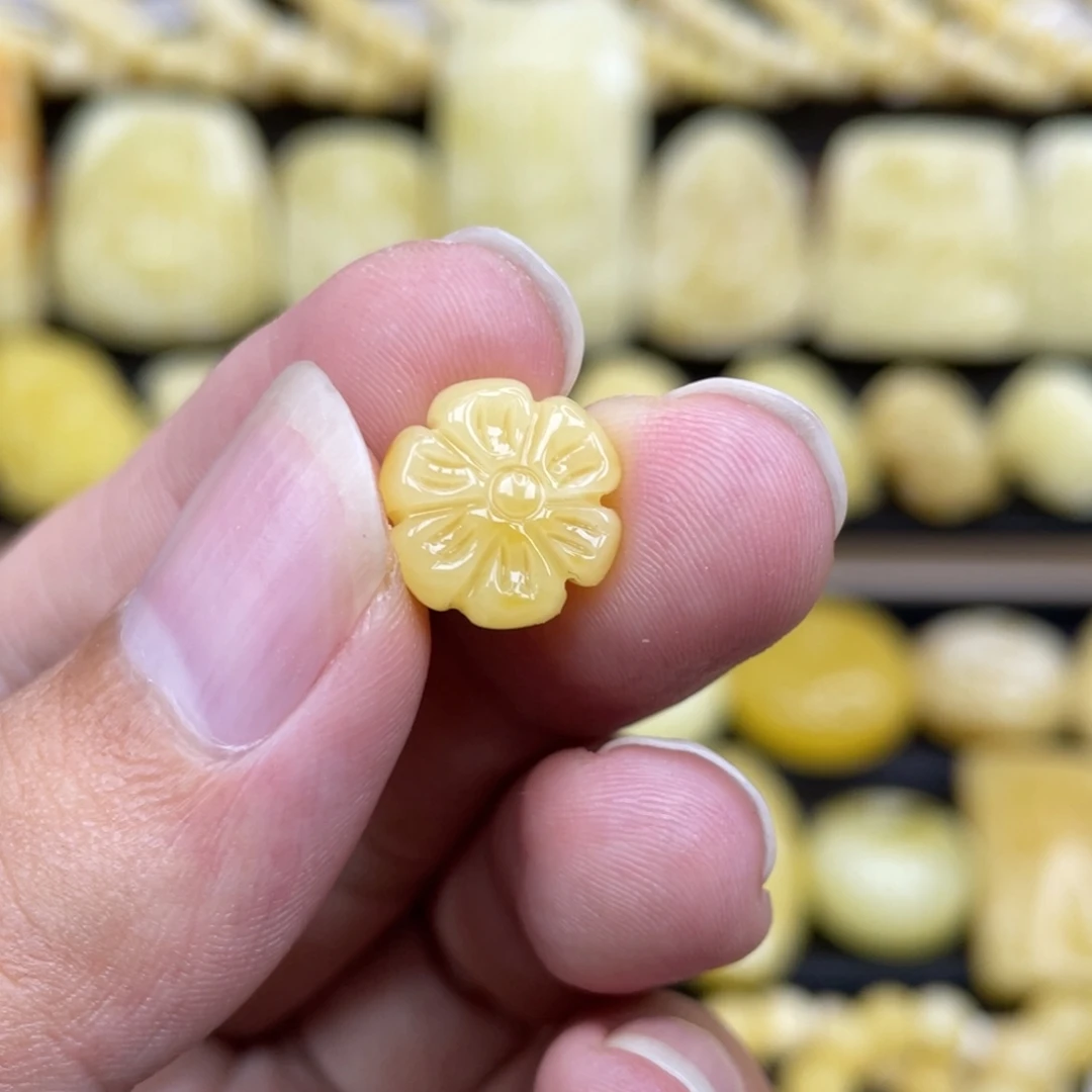 裸石琥珀未镶嵌琥珀蜜蜡