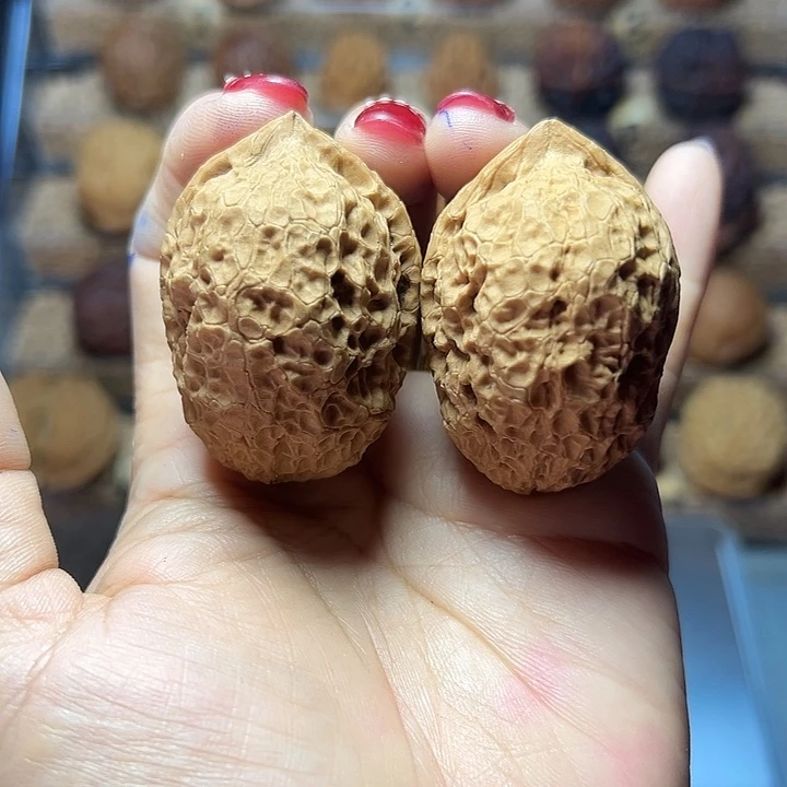 把件文玩核桃8号高桩陨石坑39尺