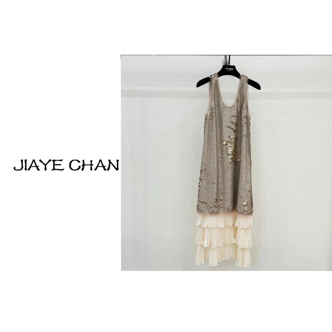 JIAYE CHAN轻奢名媛重工香槟色三层压褶亮片吊带背心连衣裙