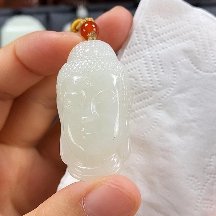 韩***乐颈饰未镶嵌和田玉