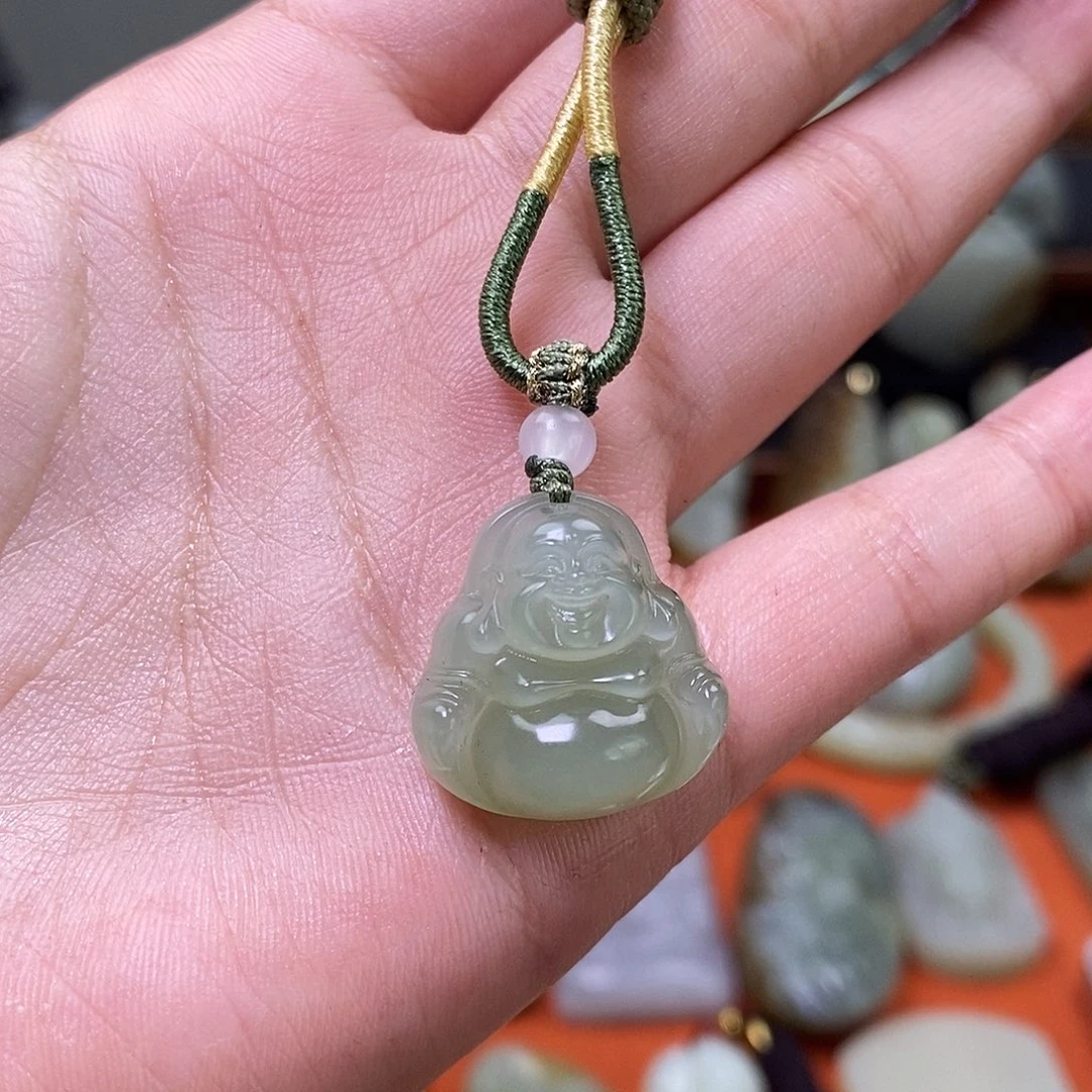 枫***5颈饰未镶嵌和田玉