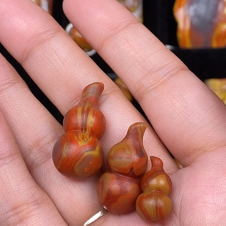 法***子玛瑙/玉髓未镶嵌天然玛瑙战国红