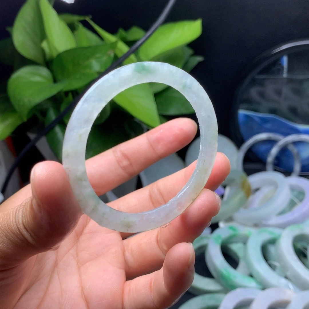 定制翡翠手镯未镶嵌定制手镯