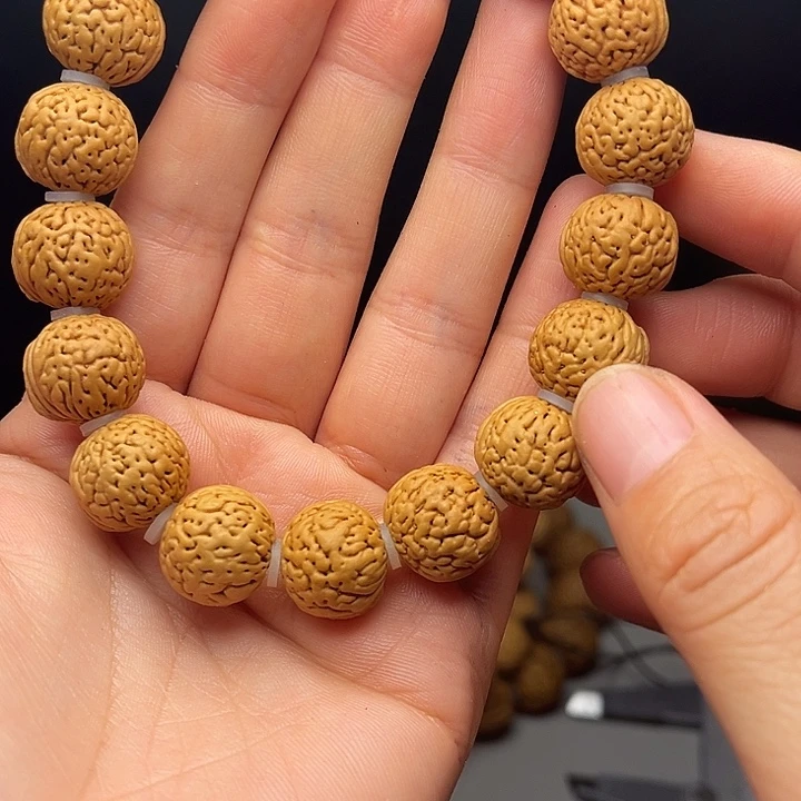 V***e桃核吊坠桃核手串