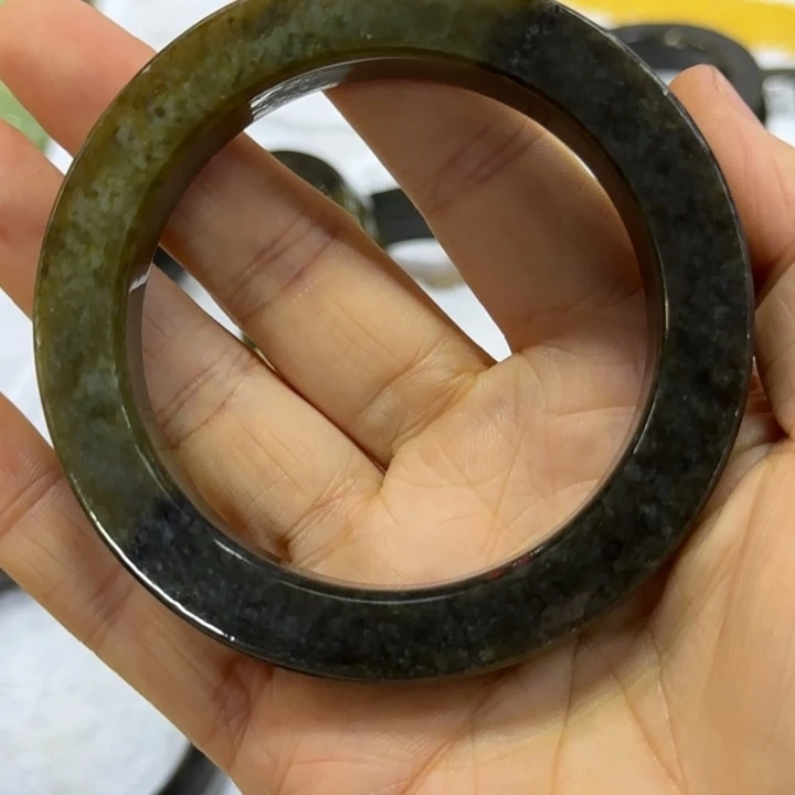 风***2颈饰未镶嵌岫岩河磨玉（透闪石质玉）