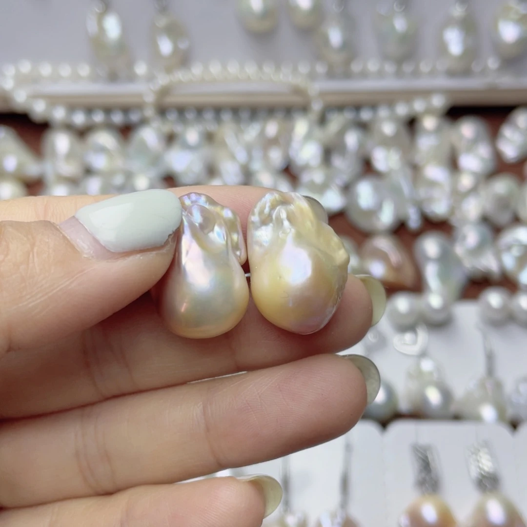 颈饰未镶嵌淡水珍珠