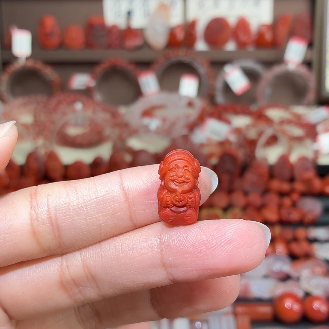 南红玛瑙未镶嵌颈饰财神爷