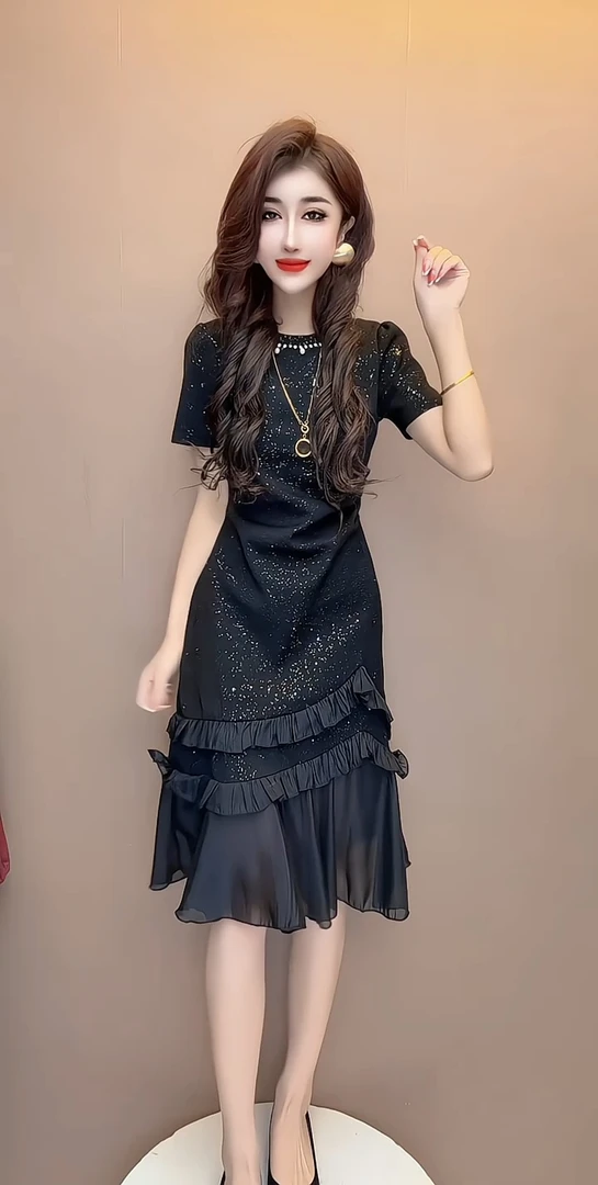 法式网纱拼接连衣裙收腰显瘦夏季新款设计感时尚钉珠不规则鱼尾裙