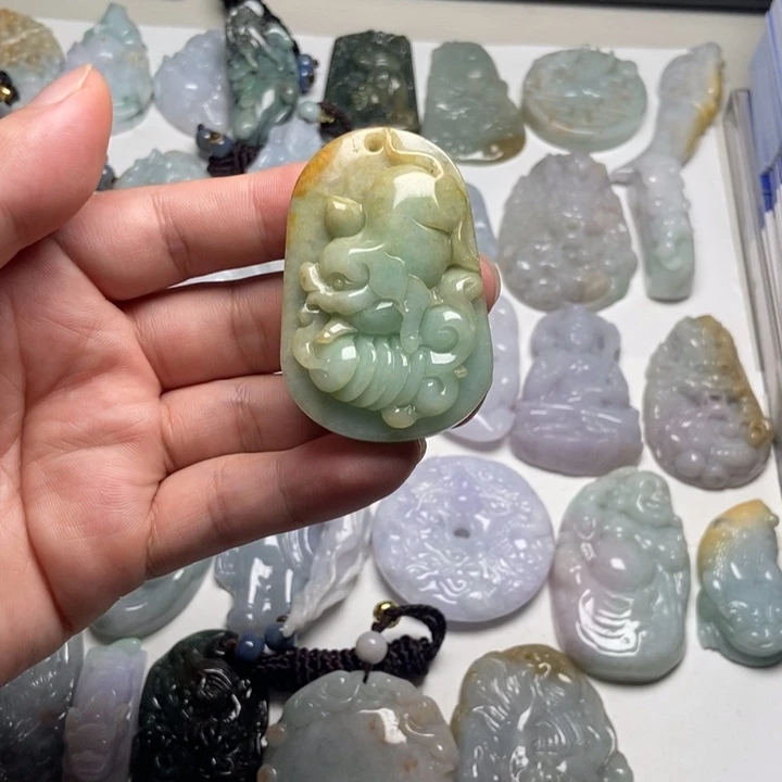 颈饰未镶嵌翡翠福猪47