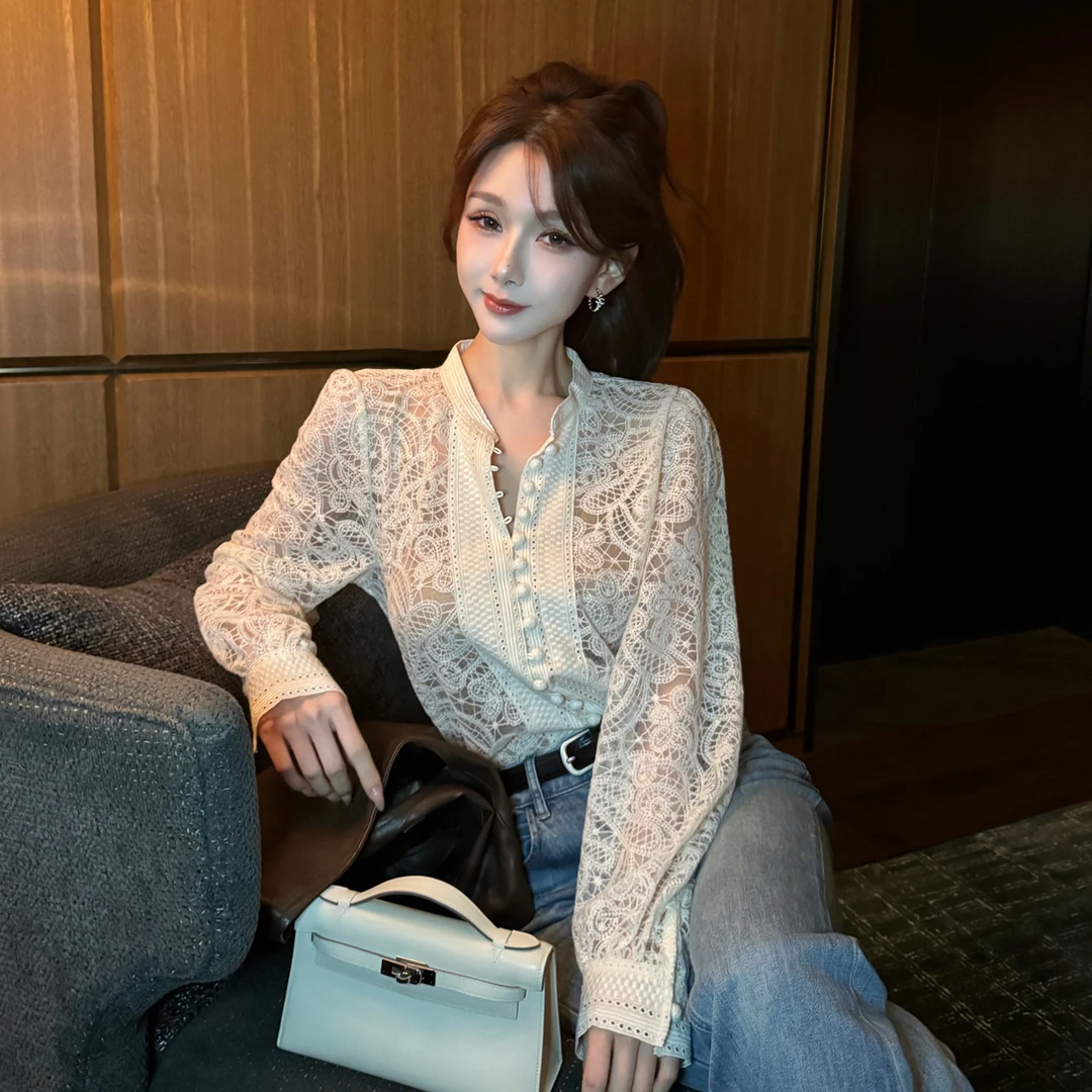 【清韵浮白】白色镂空长袖开衫修身气质蕾丝衫女早秋新款小众设计感