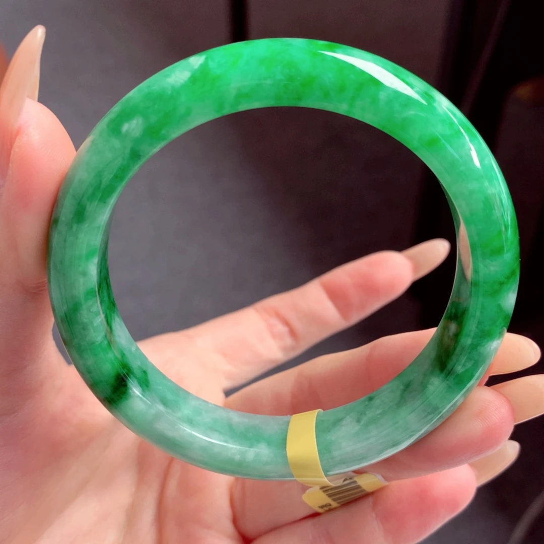 翡翠未镶嵌手镯翡翠