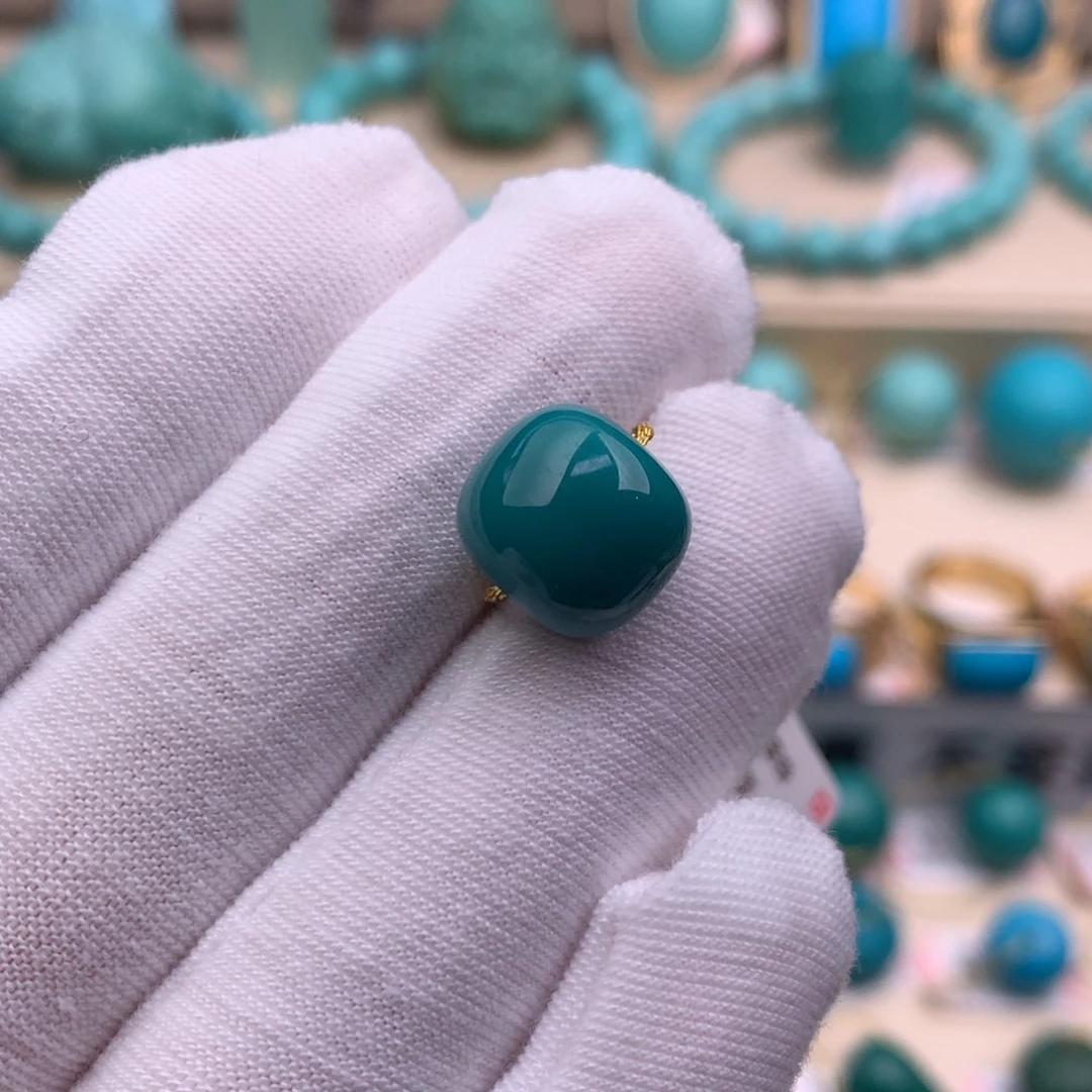 绿松石未镶嵌珠宝奇石11.6