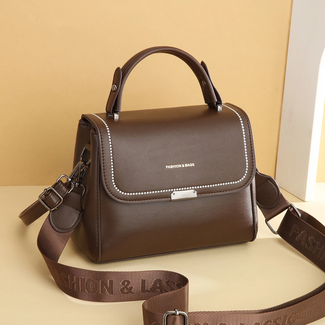 刺绣新款斜挎包秋冬单肩女包洋气方包翻盖女款2025年流行女包