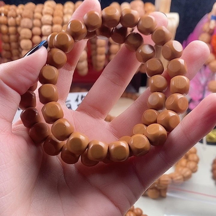 吊坠猴头核桃微瑕六方