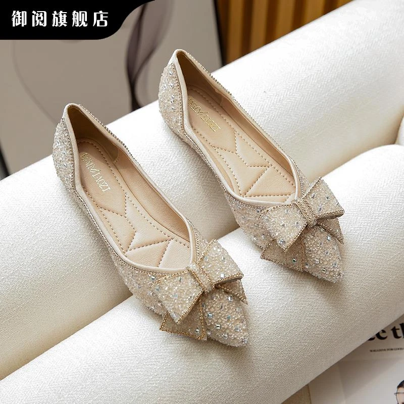 御阅鞋女平底鞋2025年新款软底浅口百搭水钻尖头瓢鞋大尺码41一43