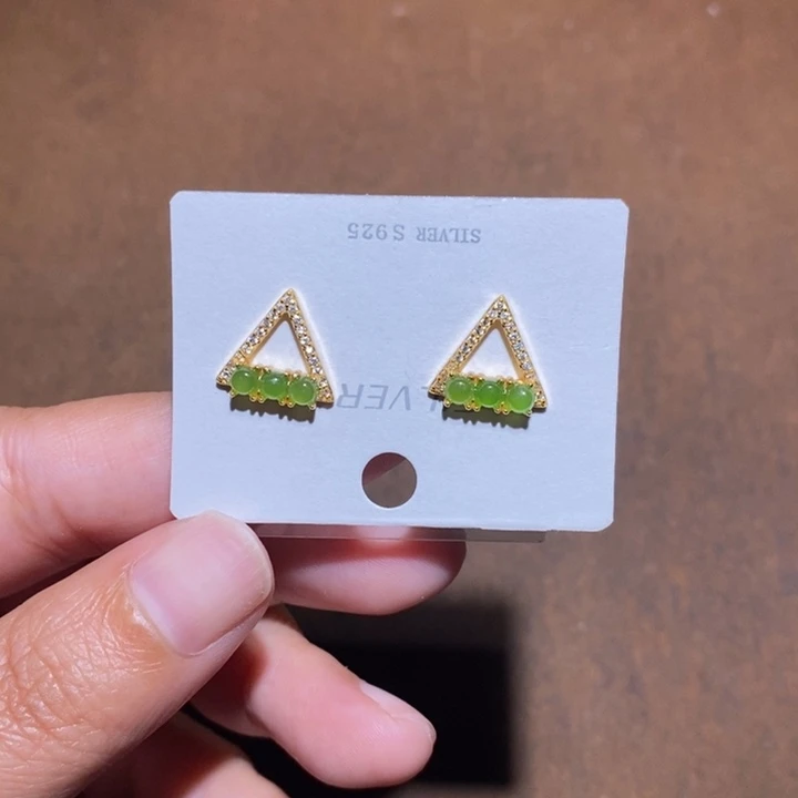 和田玉手链未镶嵌墨**衫