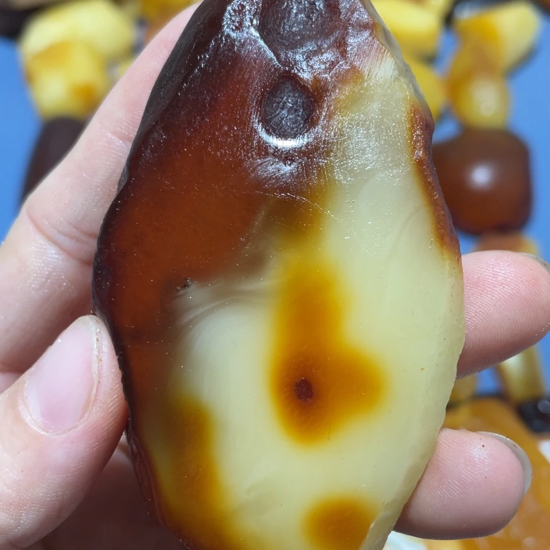 定制蜜蜡未镶嵌雕刻一念之间