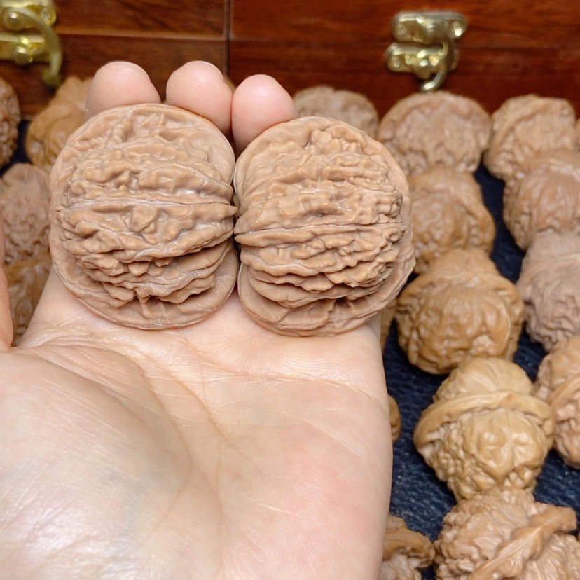 【闪购商品】文玩核桃吊坠爱****菲四座楼46