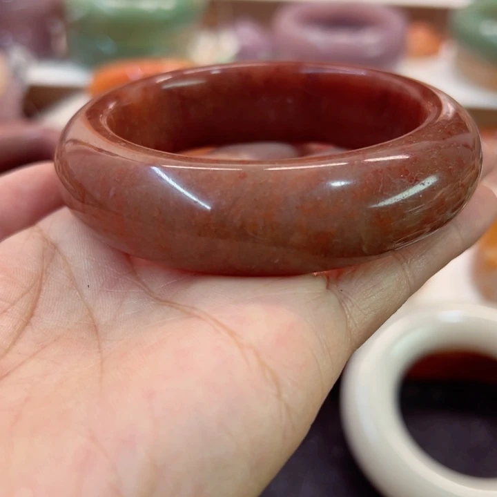 石英岩玉未镶嵌手镯