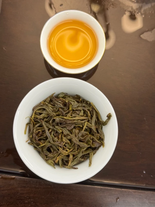 亿枞香 【桥头村老枞头春锯朵仔】 正宗潮州凤凰单丛茶乌龙茶