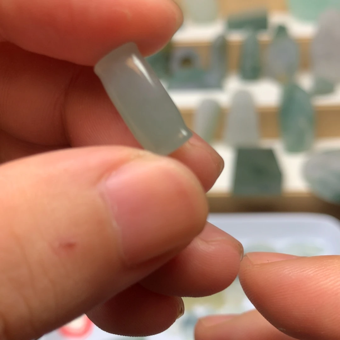 定制翡翠未镶嵌翡翠吊坠项链吊坠