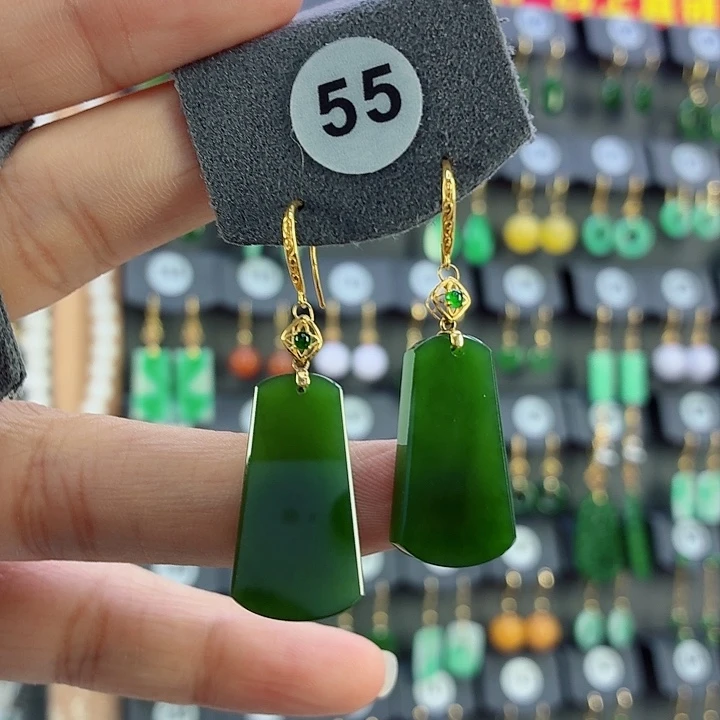 和田玉18K金镶嵌耳饰