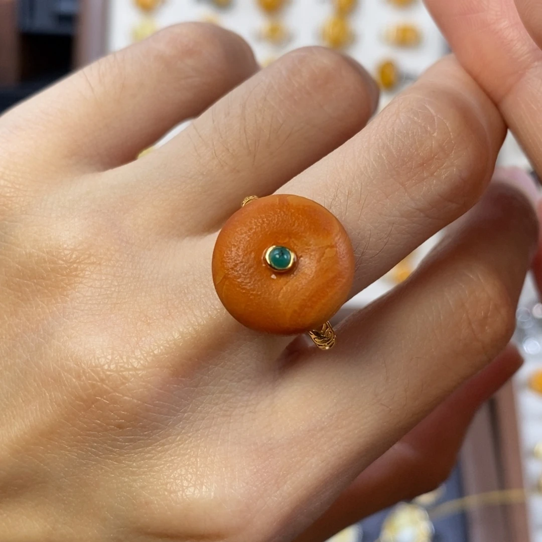 琥珀未镶嵌裸石成品