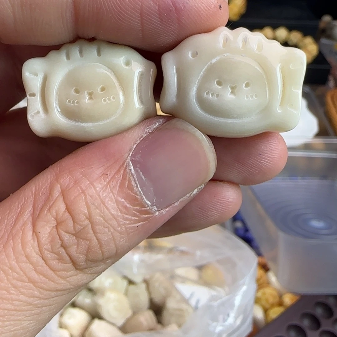 菩提根/象牙果吊坠白色鲨鱼猫2颗