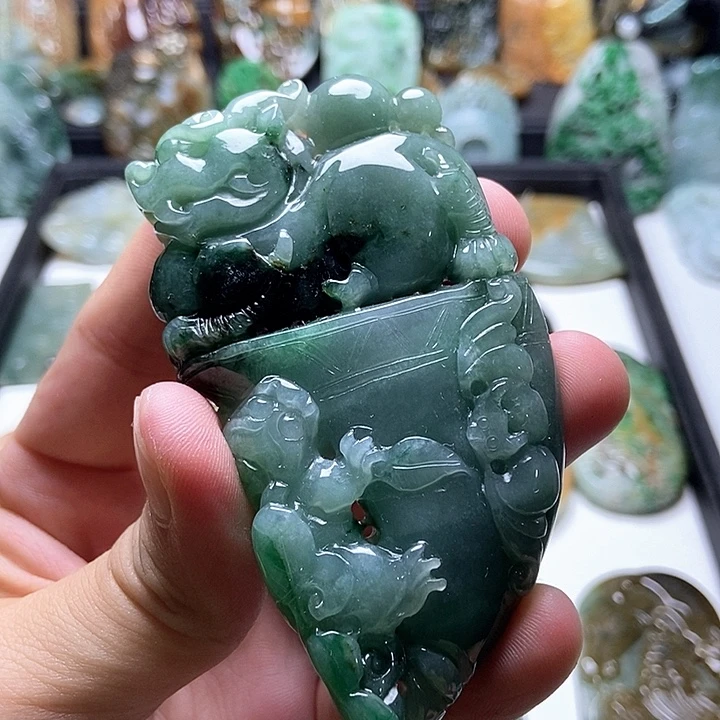 用***7颈饰未镶嵌翡翠翡翠a货