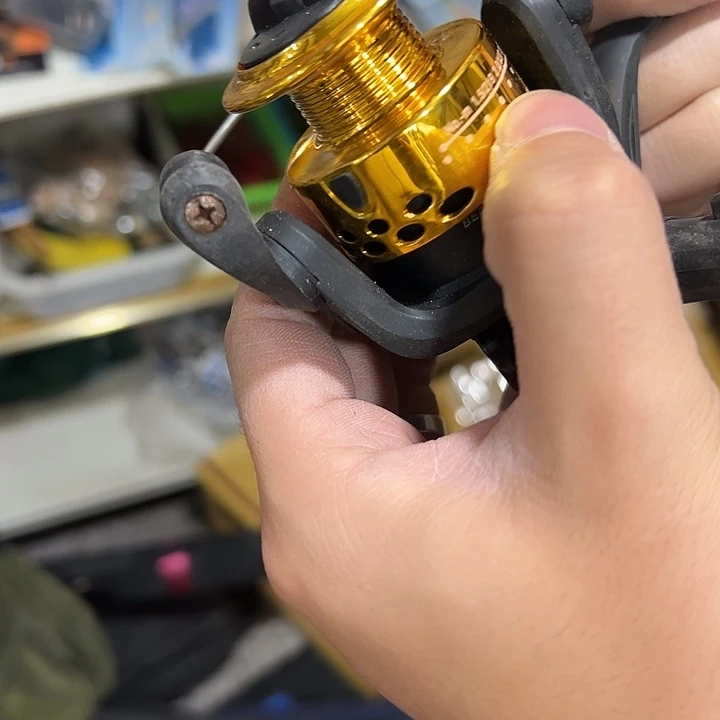 金色防车轮微瑕疵