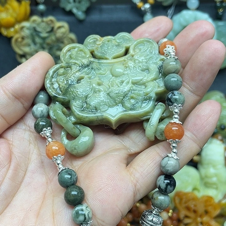 未镶嵌岫玉吊坠吊坠