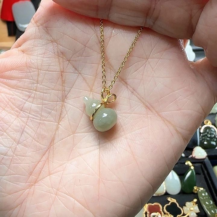 颈饰银S925镶嵌和田玉