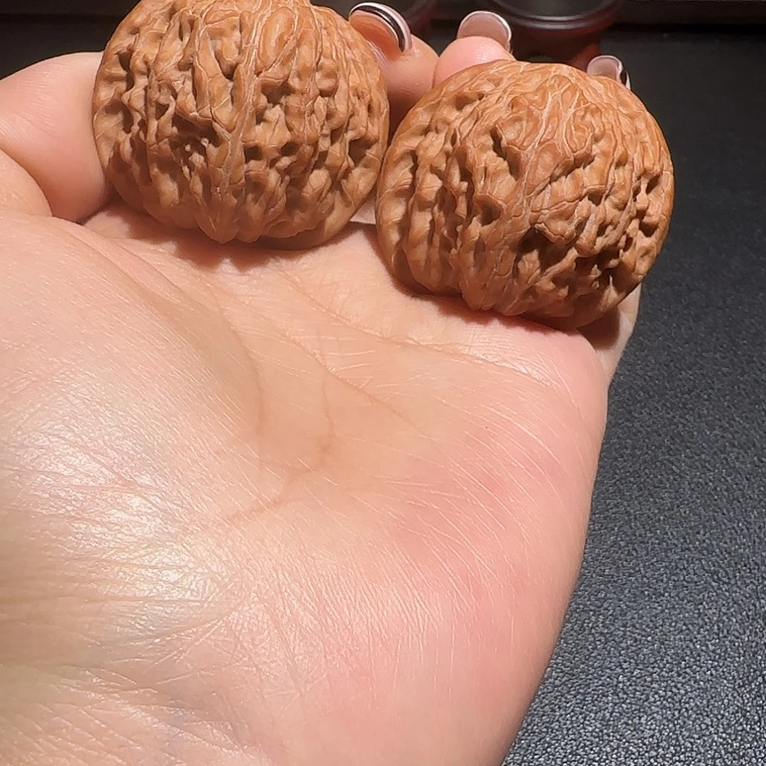 枫***ㅤ核桃全品无修磨盘