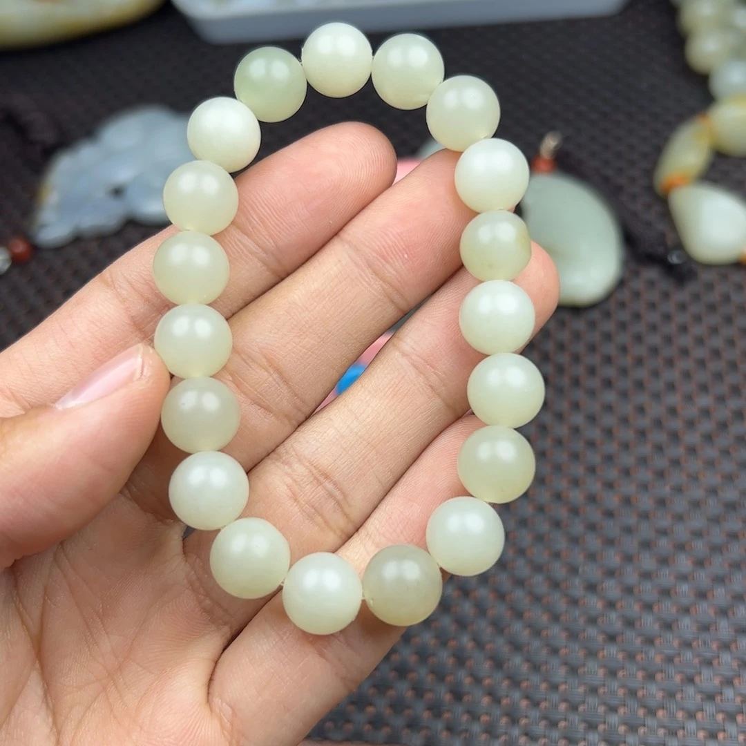 和田玉手链未镶嵌落*