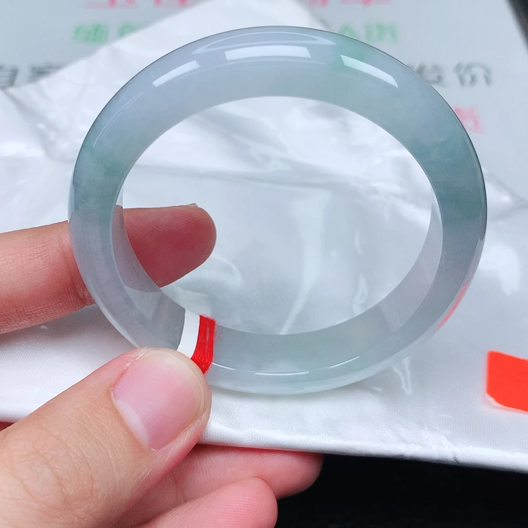 未镶嵌手镯翡翠天然翡翠手镯