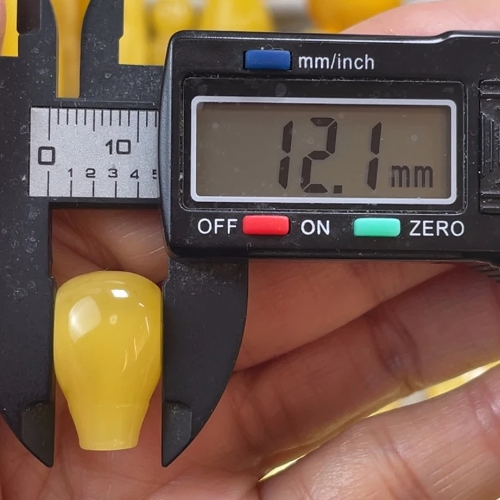 蜜蜡未镶嵌裸石32杂