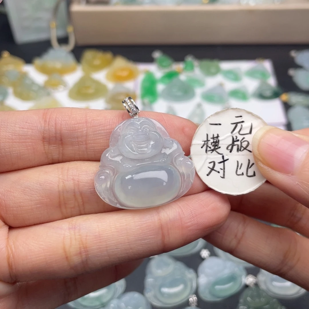 翡翠未镶嵌颈饰哦