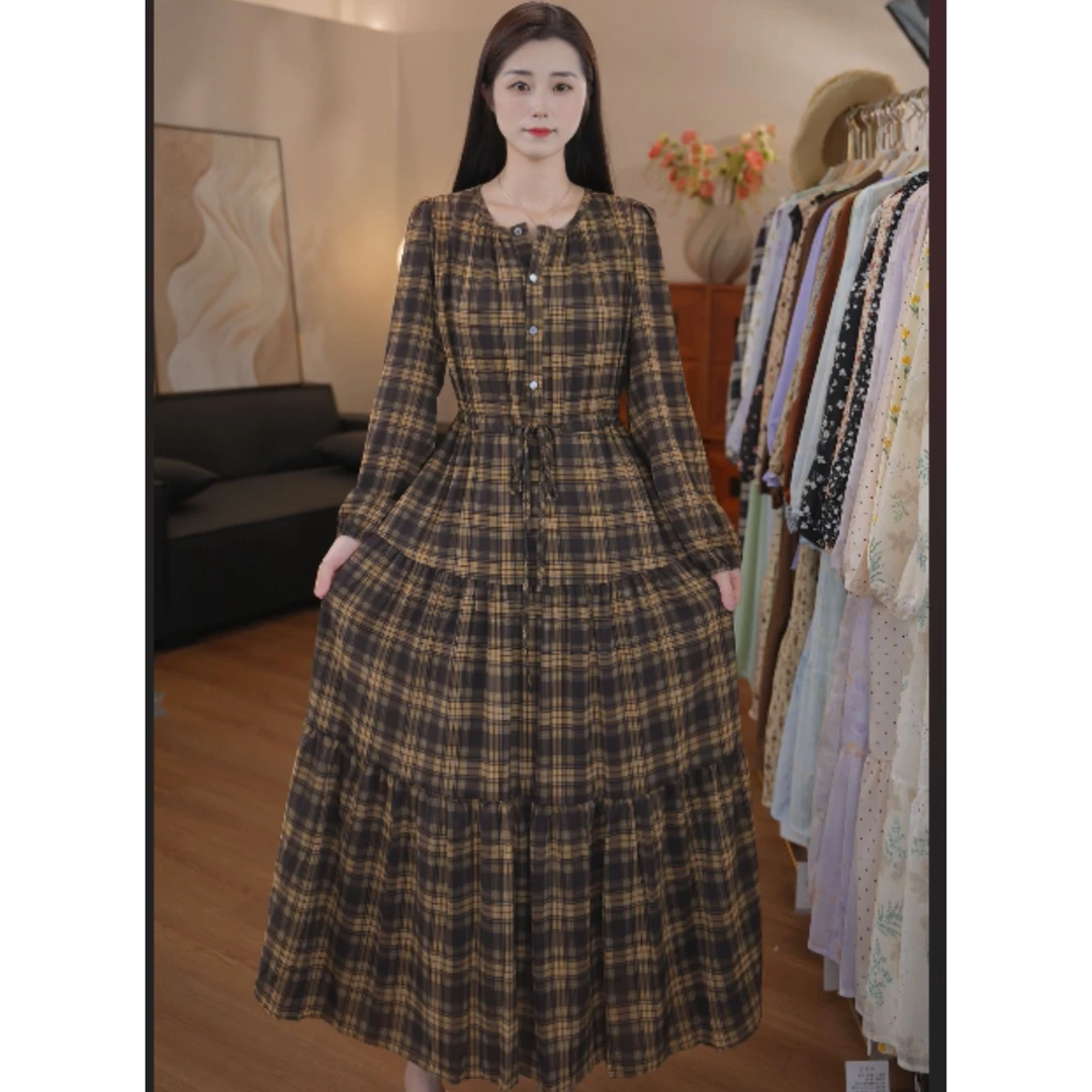 温柔甜美碎花长袖连衣裙女秋冬时尚气质掐腰长裙法式别致裙子-E28