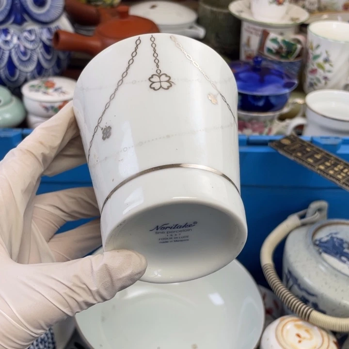 他家瓷器真美…开播了